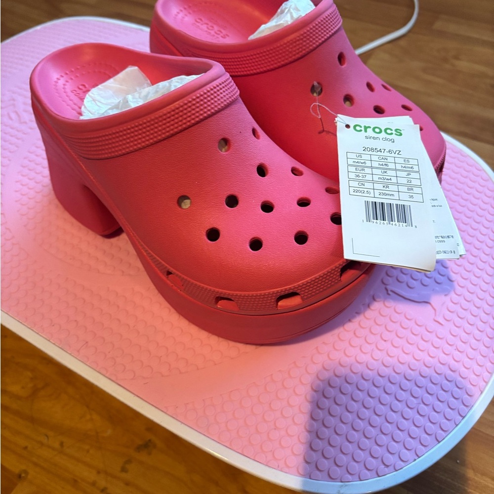 Women’s siren crocs